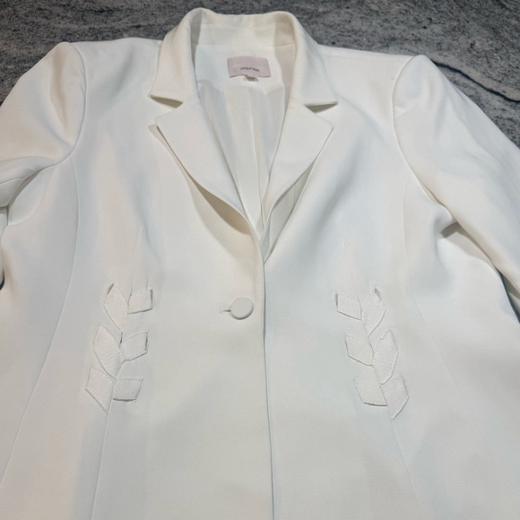 Cinq à Sept Kloe Braided White Blazer - Picture 5 of 10